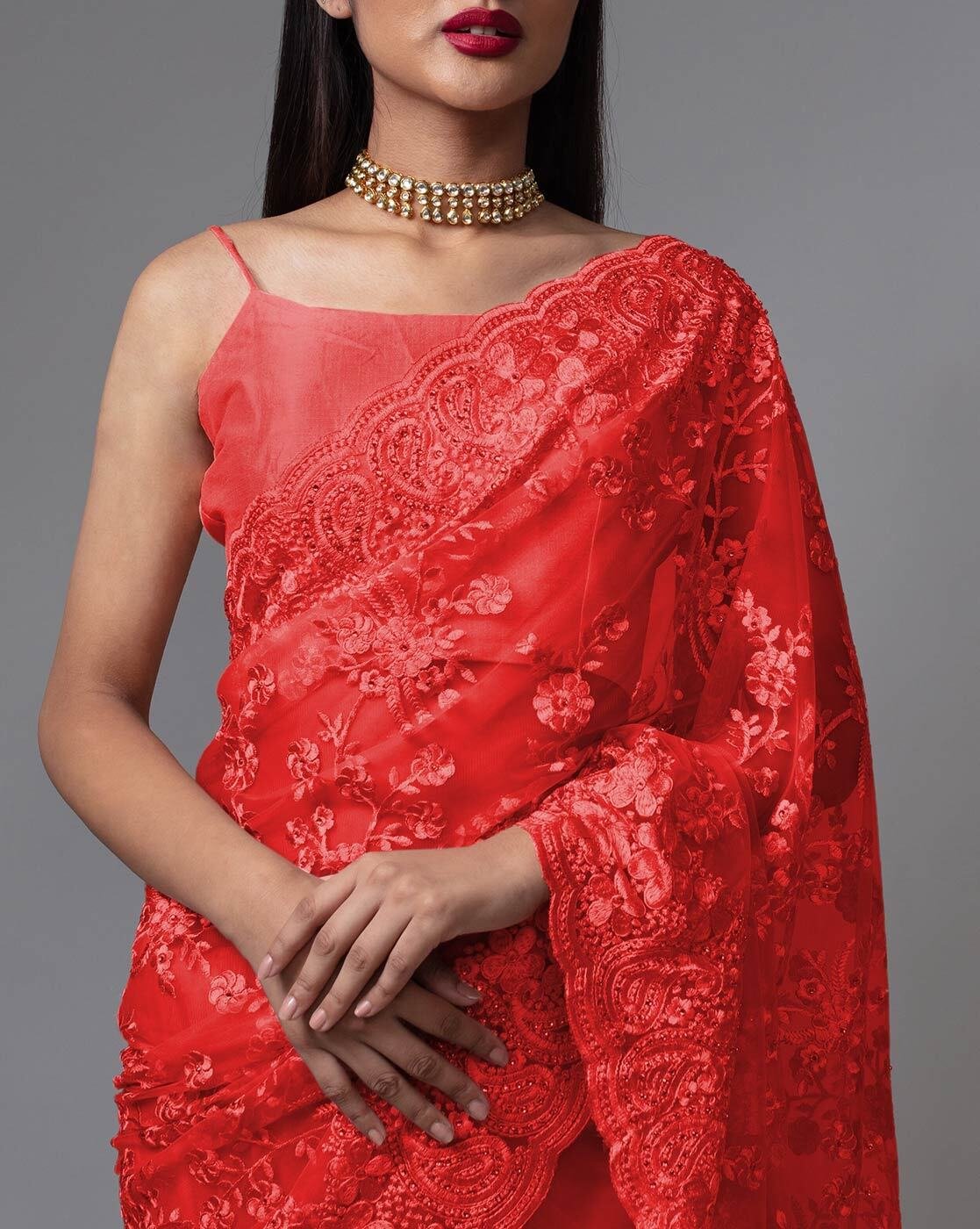 -1117Wx1400H-466518057-red-MODEL5