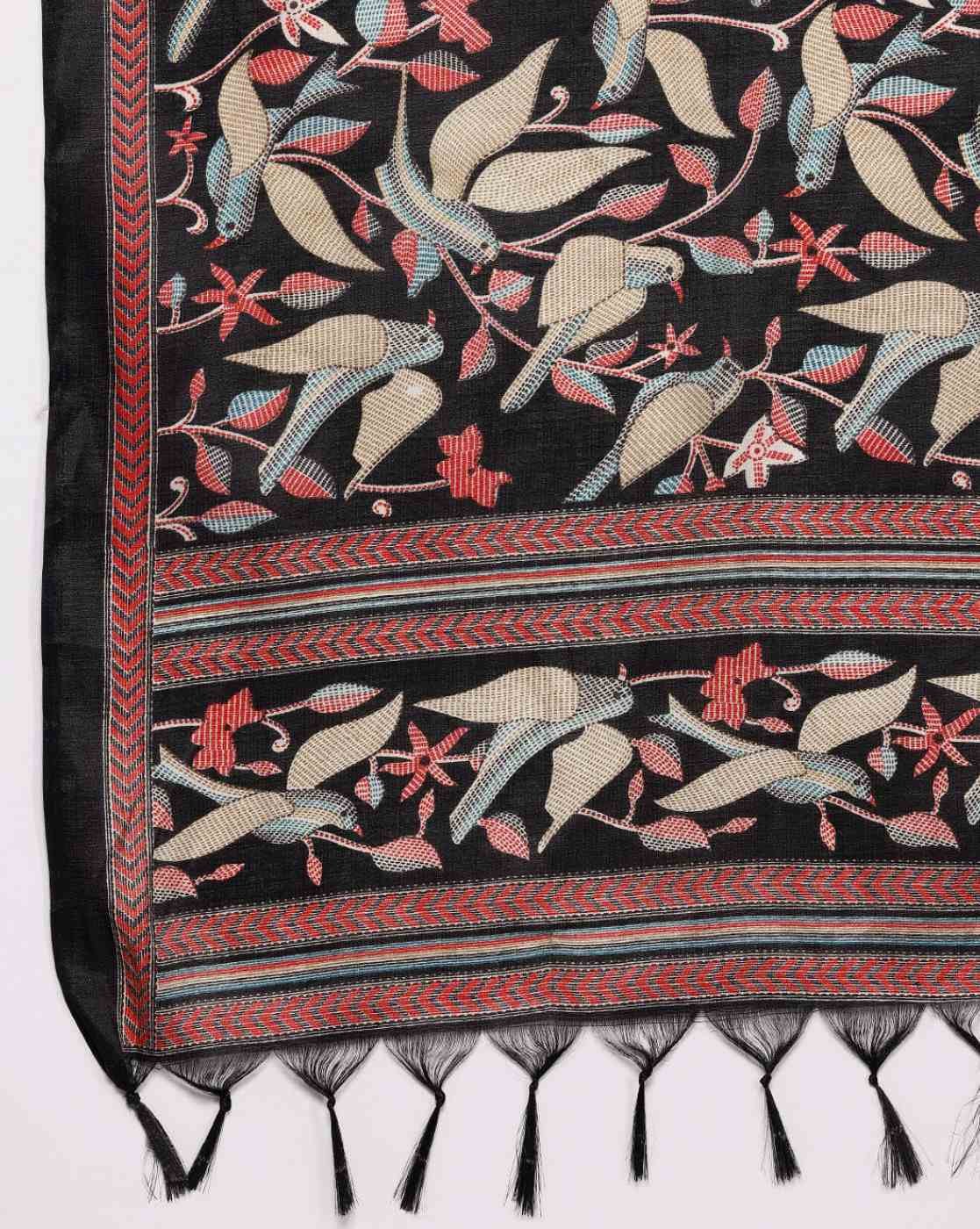 -1117Wx1400H-700459889-black-MODEL5