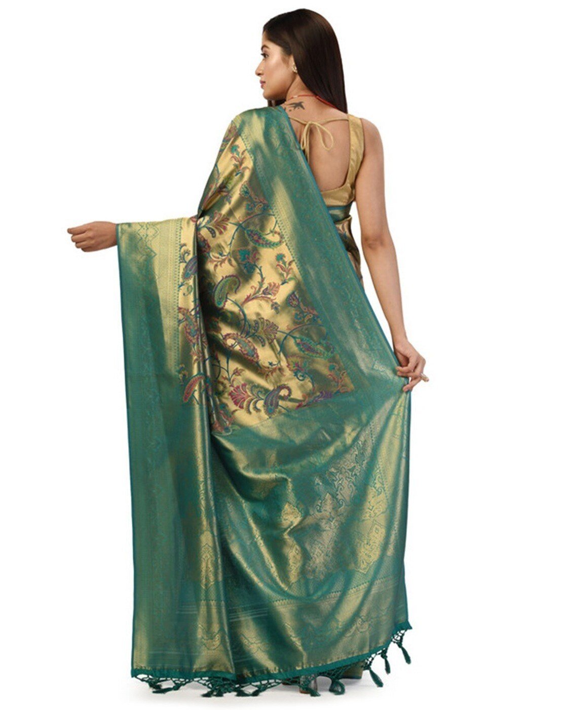 -1117Wx1400H-466664698-green-MODEL4