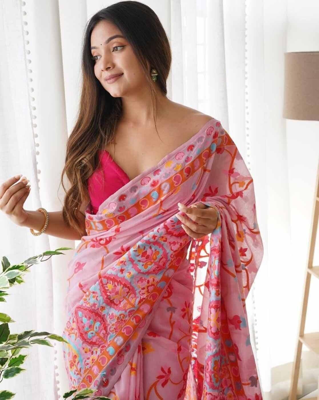 -1117Wx1400H-466970049-pink-MODEL4