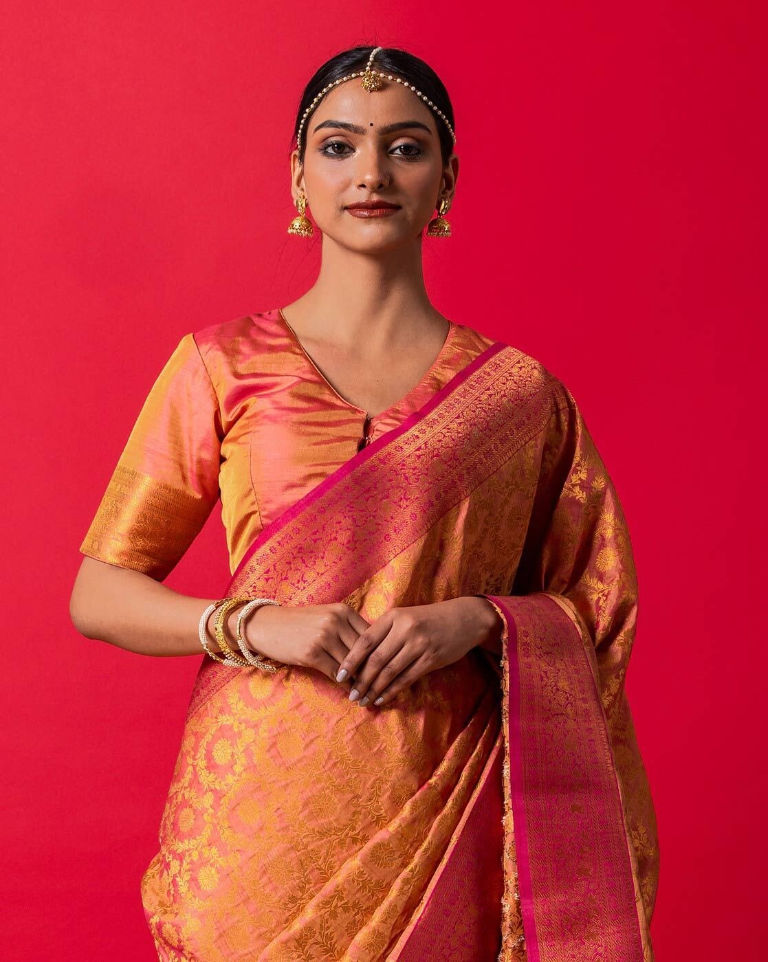 -1117Wx1400H-467094255-pink-MODEL4