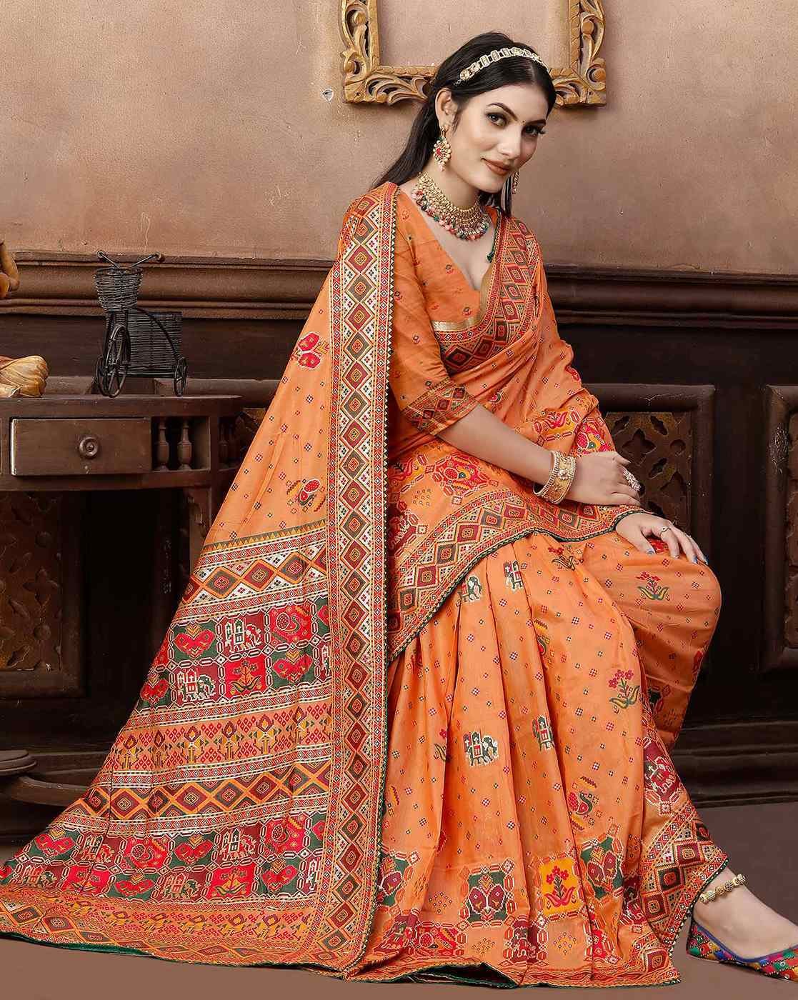 -1117Wx1400H-467116809-orange-MODEL2