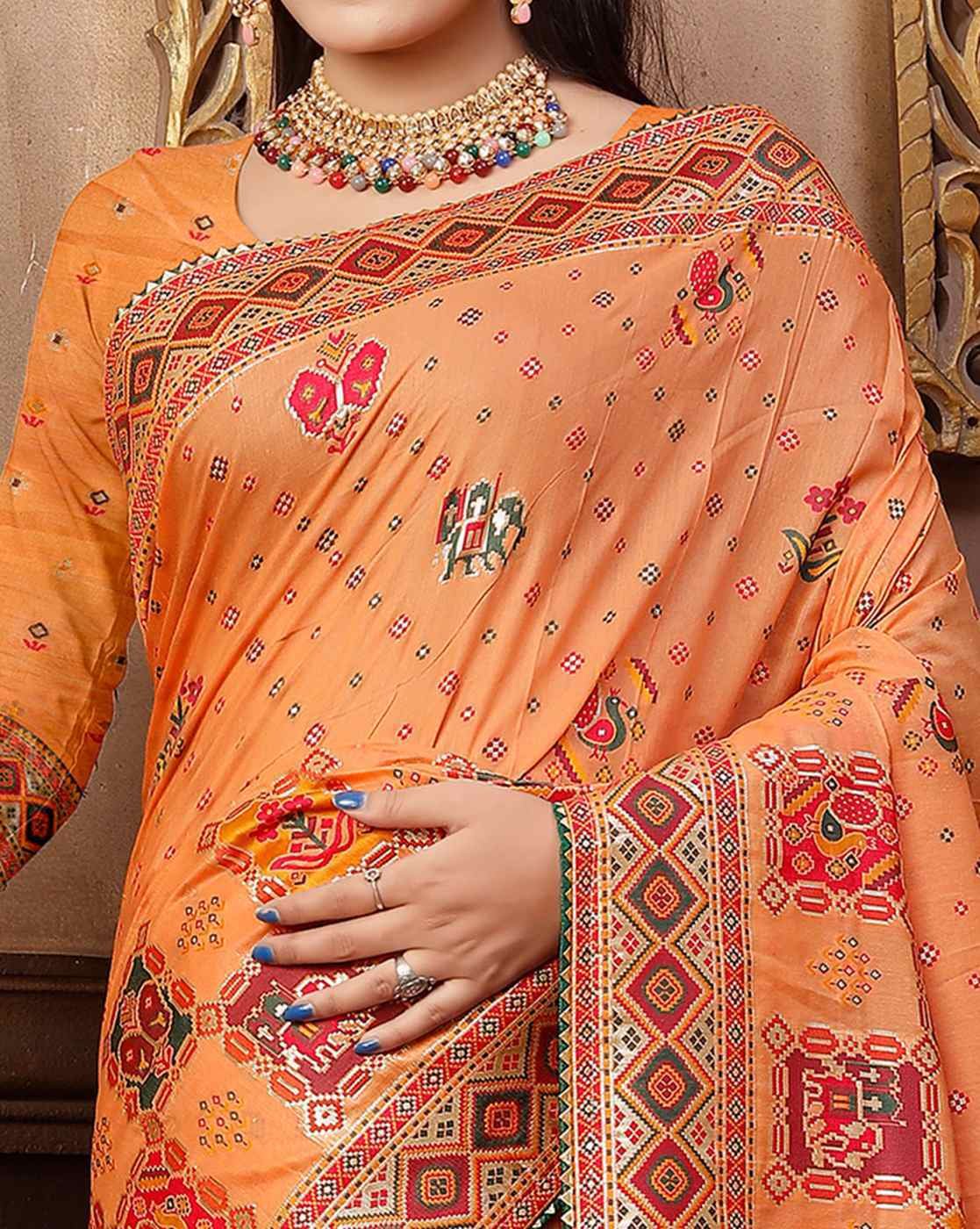 -1117Wx1400H-467116809-orange-MODEL3