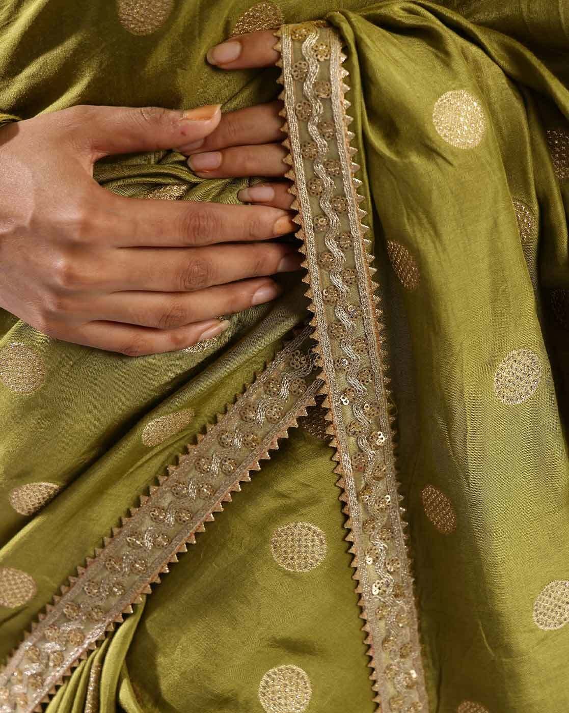 -1117Wx1400H-467118697-olive-MODEL5