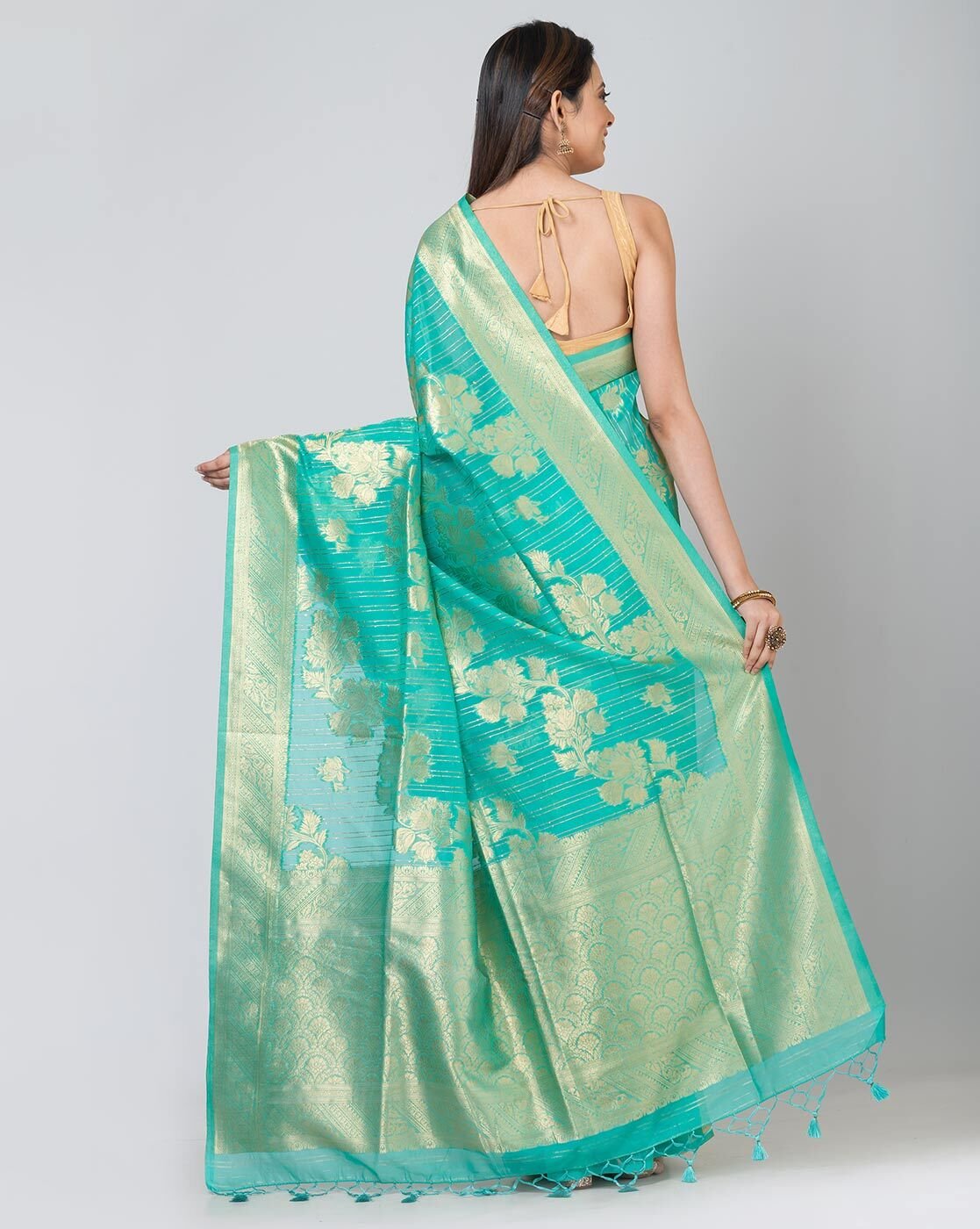 -1117Wx1400H-467149754-purple-MODEL3