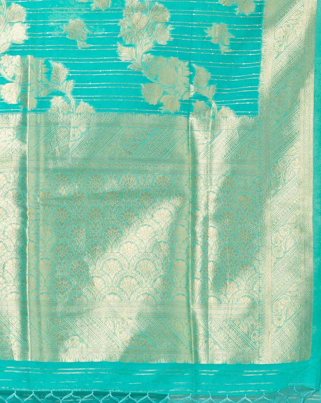 -1117Wx1400H-467149754-purple-MODEL4