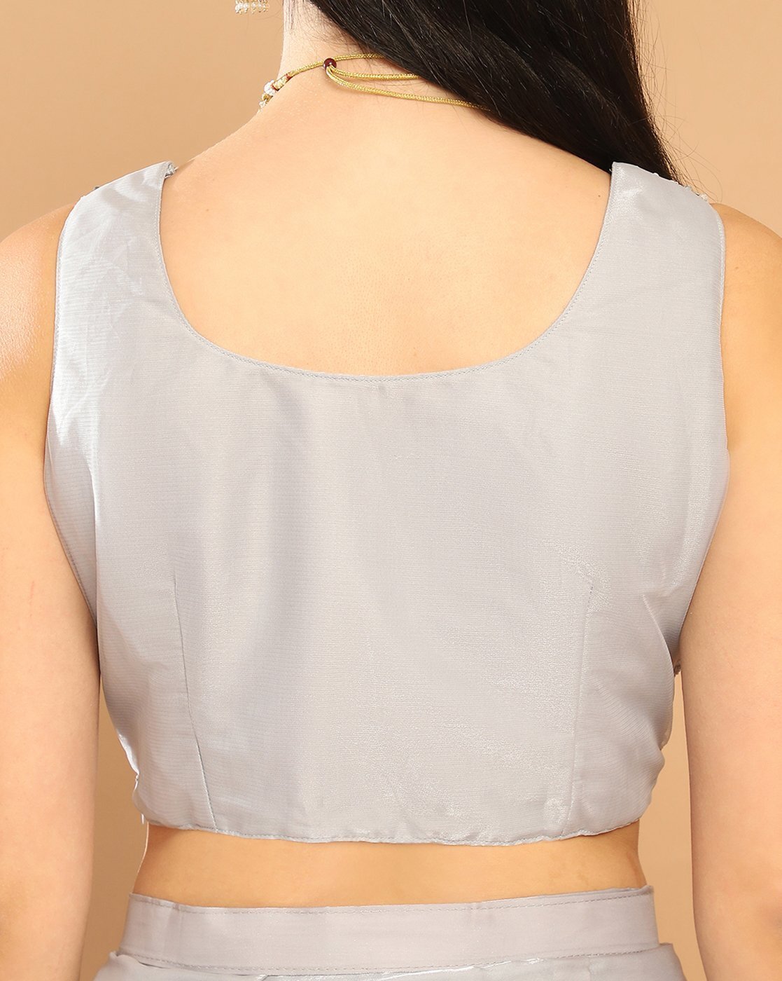 -1117Wx1400H-700728388-grey-MODEL7