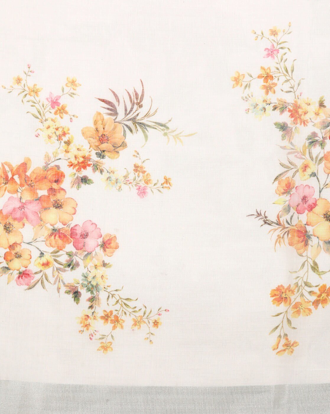 -1117Wx1400H-700764776-white-MODEL4