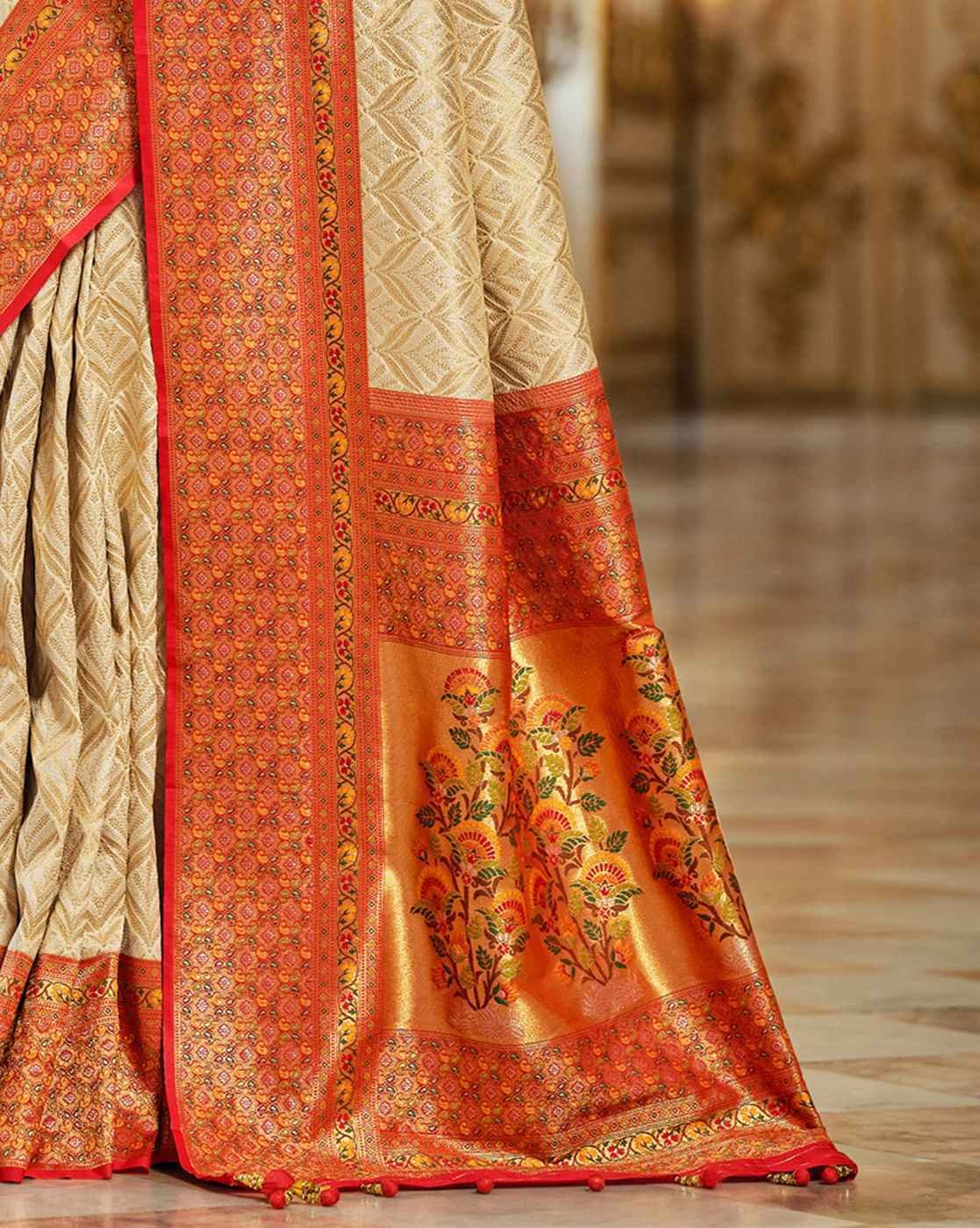 -1117Wx1400H-701172071-cream-MODEL5