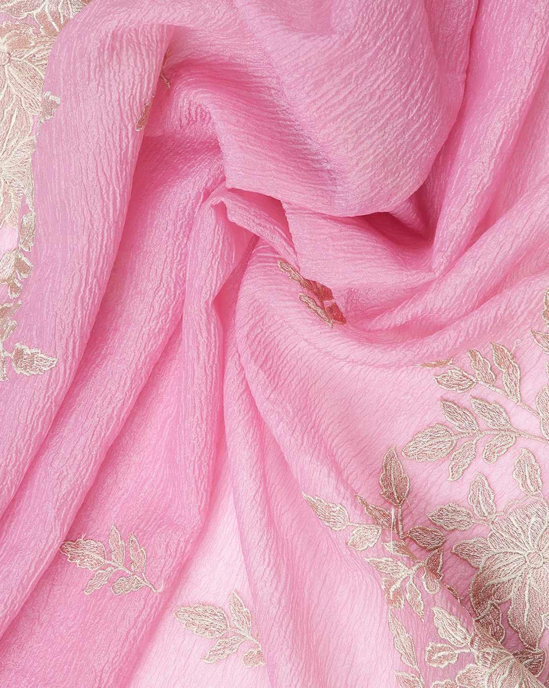 -1117Wx1400H-701179527-pink-MODEL5