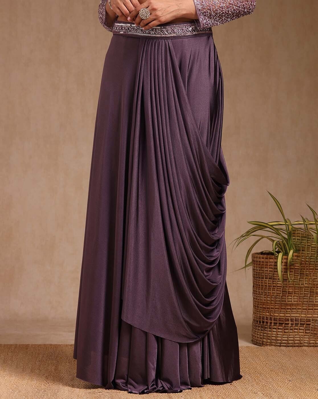 -1117Wx1400H-701490634-purple-MODEL6