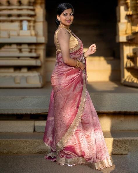 -473Wx593H-701465644-pink-MODEL4